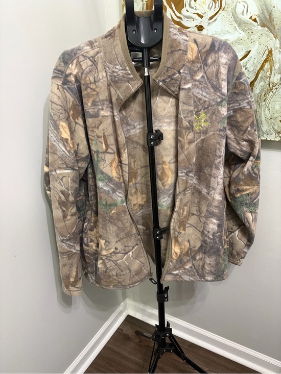 Realtree Other - Realtree Camo Utility Fleece Jacket - Brown/Green